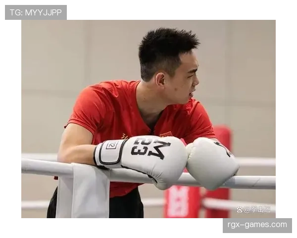 徐灿下场那一刻，穿得像去领奖——赛场上和生活完全两个人