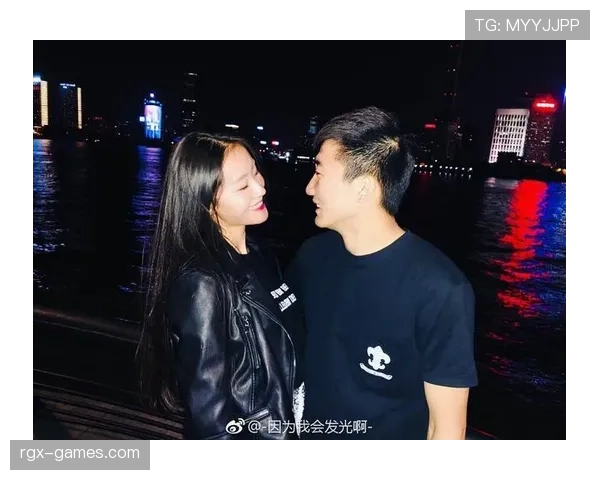 孙铭徽又晒家居照，墙后那套房直接把我人生观打脸