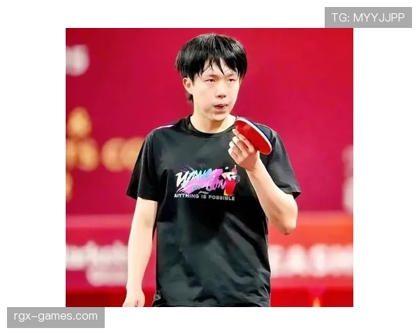 王楚钦发了张“随便吃个饭”照，餐桌摆得像五星宴，我工资只够泡面